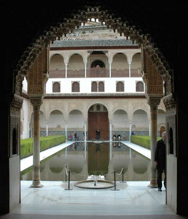Pation de los Arrayanes in het Nazrid paleis in Alhambra